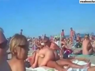 Публичен нудисти плаж суингър x номинално филм в лято 2015